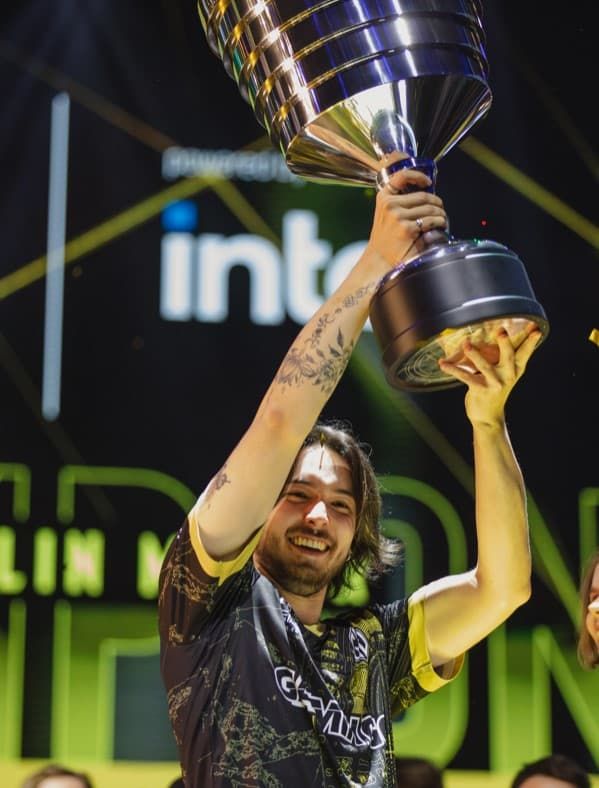 “Tofu”ผู้เล่น Dota 2 มืออาชีพ เชื่อว่า Web3 มีคุณสมบัติที่เป็นประโยชน์อย่างมากสำหรับนักเล่นเกม