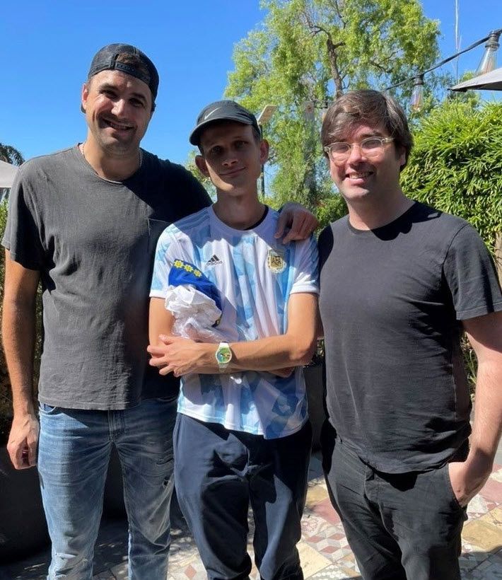 Vitalik Buterin ผู้ร่วมก่อตั้ง Ethereum เข้าพบกับอดีตประธานาธิบดีอาร์เจนตินา