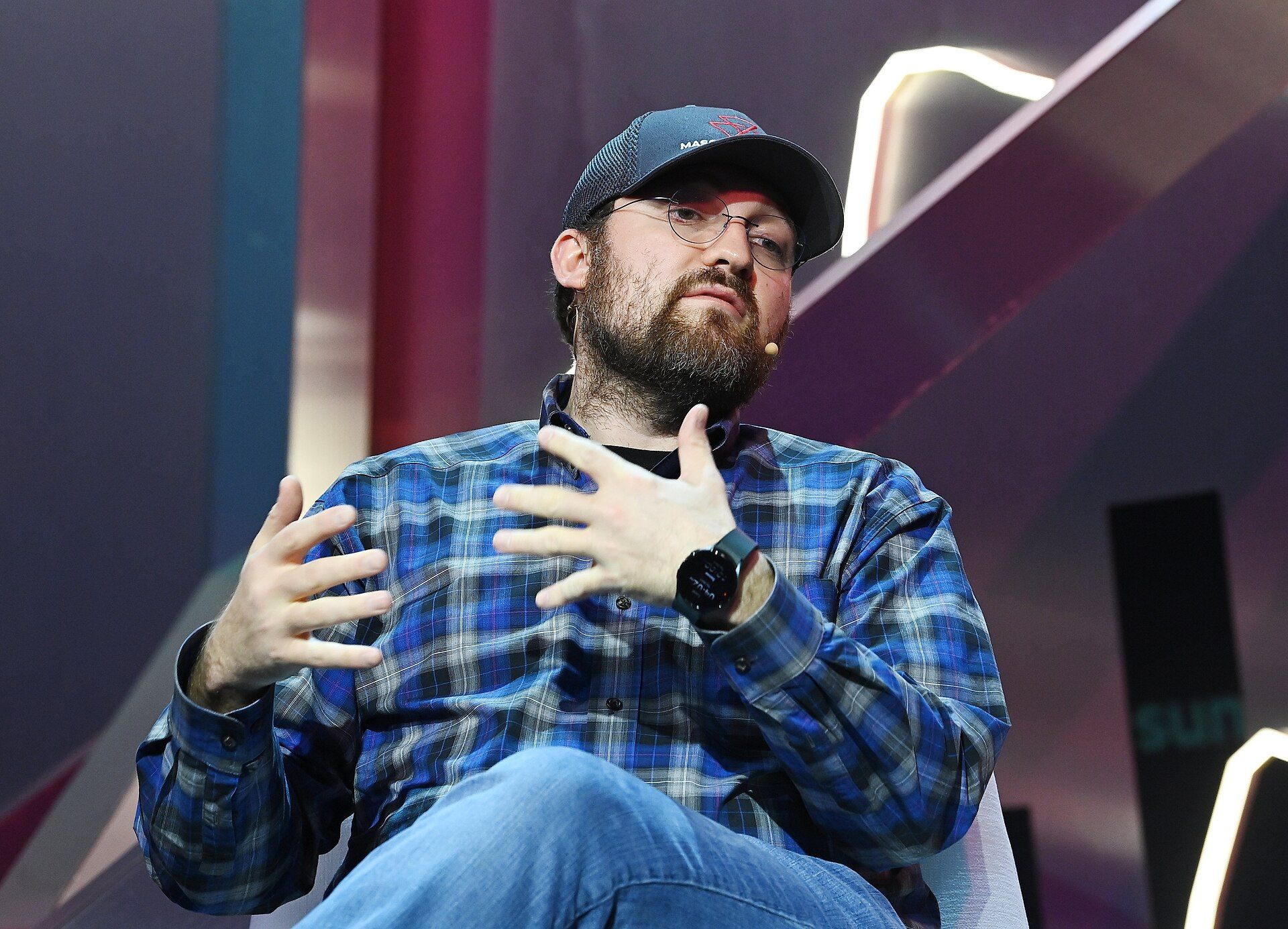 Charles Hoskinson บนเวที Crypto ของงาน Web Summit 2022