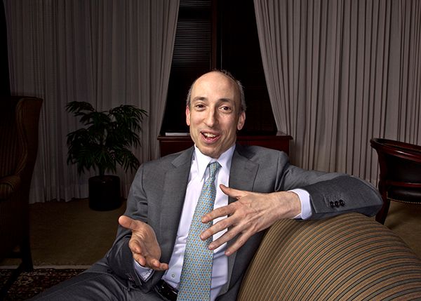 Gary Gensler ขณะเป็นประธาน CFTC ปี 2011