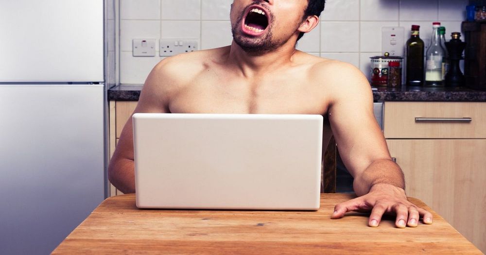 แฟนหนัง 18+ ระวัง!! แฮ็กเกอร์ข่มขู่ให้จ่ายเงินเป็น Bitcoin มิฉะนั้นจะแฉว่าคุณชอบดูหนังโป๊