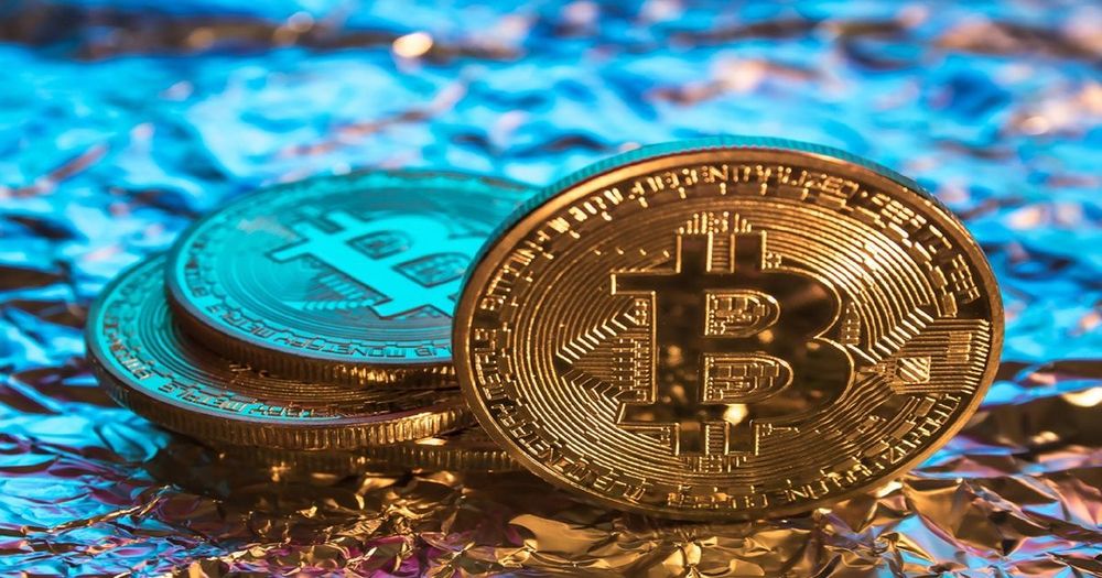 เริ่มมีคนทั่วไปสนใจที่จะซื้อ Bitcoin กันแล้ว  หลังจากเห็นราคาลดลงกว่า 50%