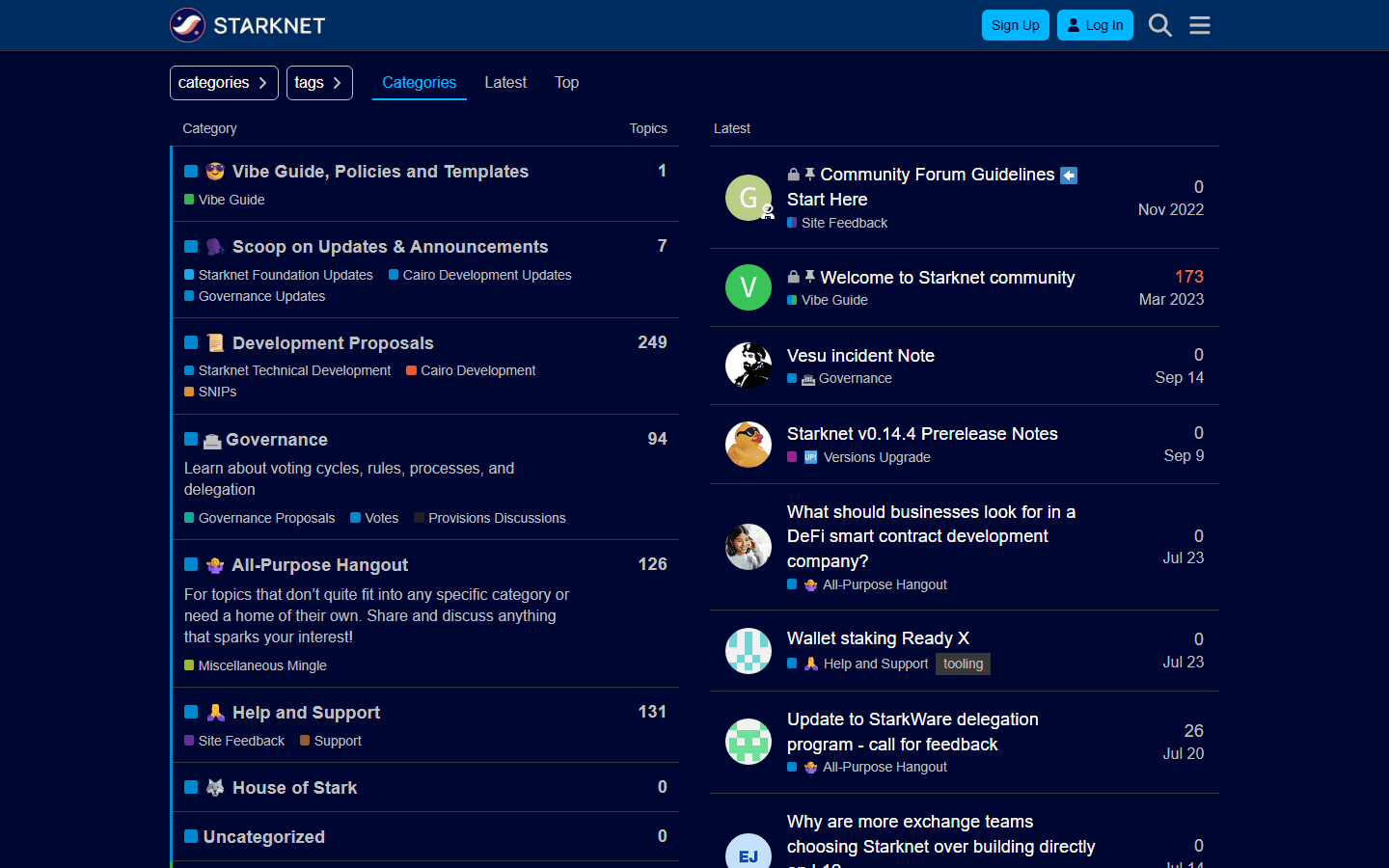 หน้าฟอรัมชุมชน community.starknet.io แสดงหมวดหมู่ เช่น Development Proposals, Governance, Help and Support และหัวข้อล่าสุด