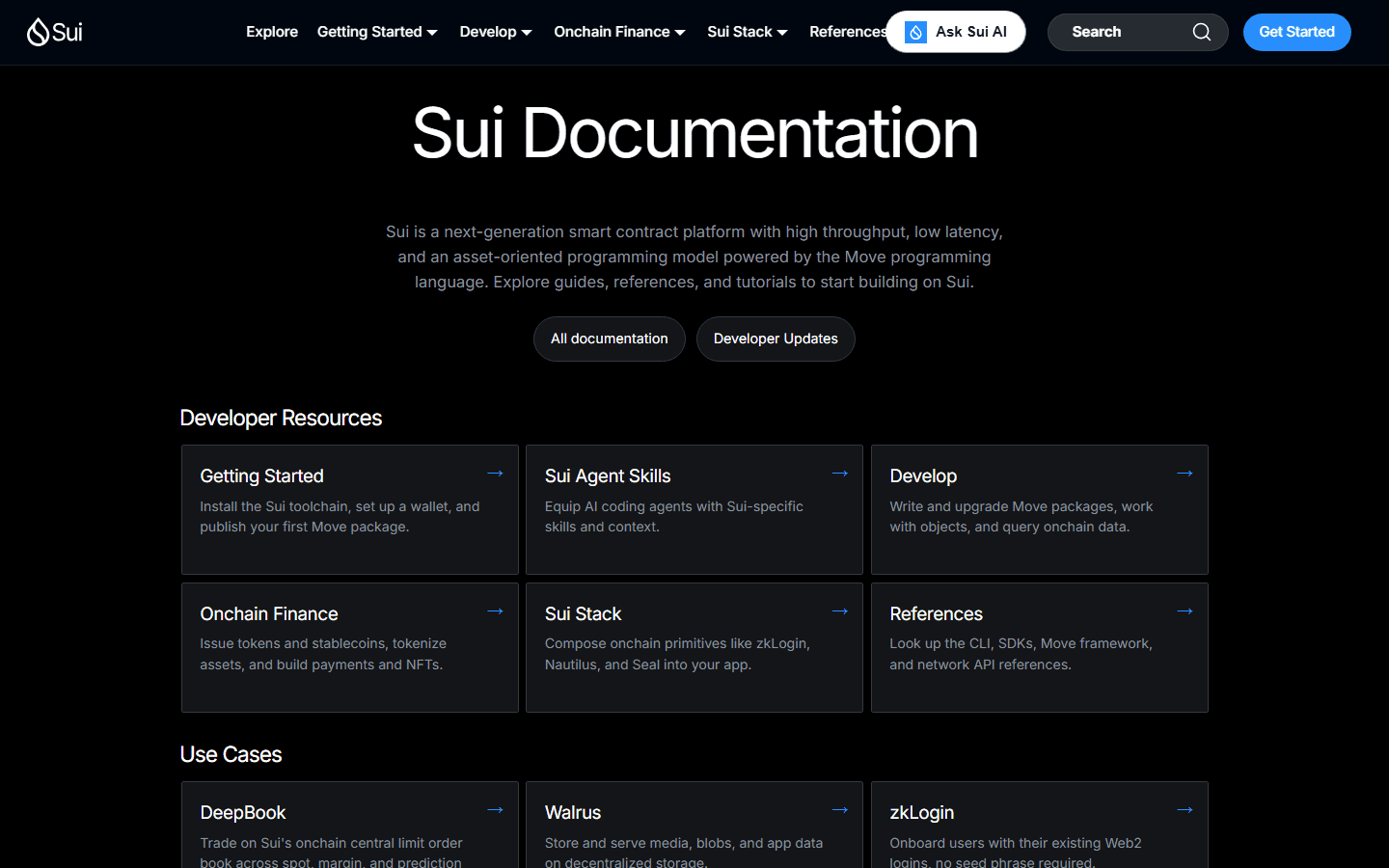 หน้า Sui Documentation บน docs.sui.io อธิบายว่า Sui เป็นแพลตฟอร์ม smart contract รุ่นใหม่ที่ขับเคลื่อนด้วยภาษา Move พร้อมหมวด Developer Resources เช่น Getting Started, Develop, Onchain Finance, Sui Stack และ Use Cases เช่น DeepBook, Walrus และ zkLogin